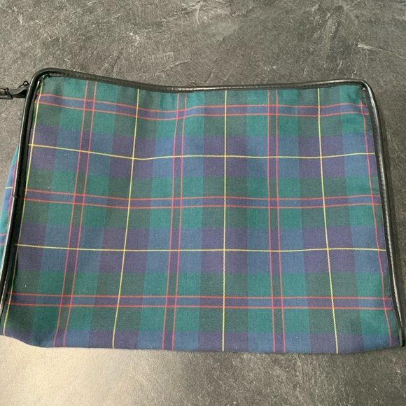 Mundi Classic Green Tartan Zipper Pouch - Picture 3 of 5